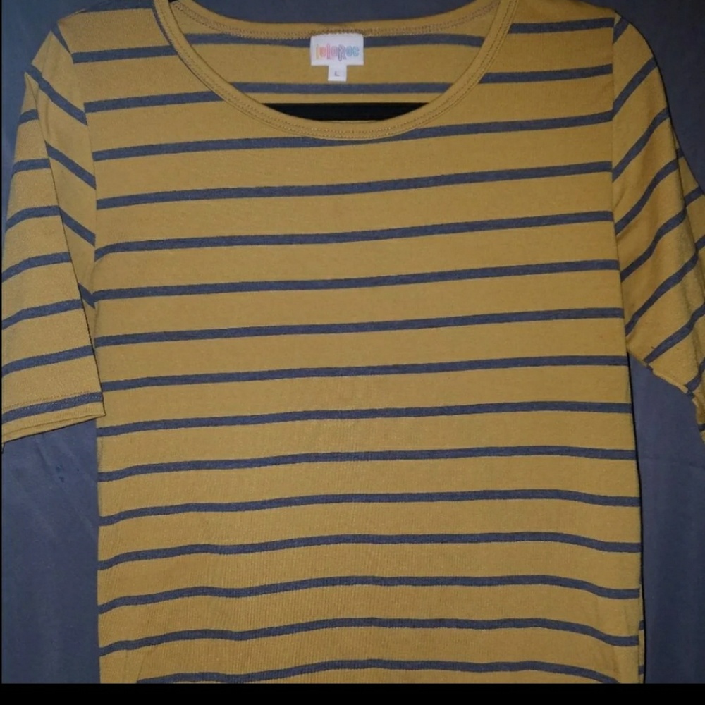 Large Lularoe Gigi